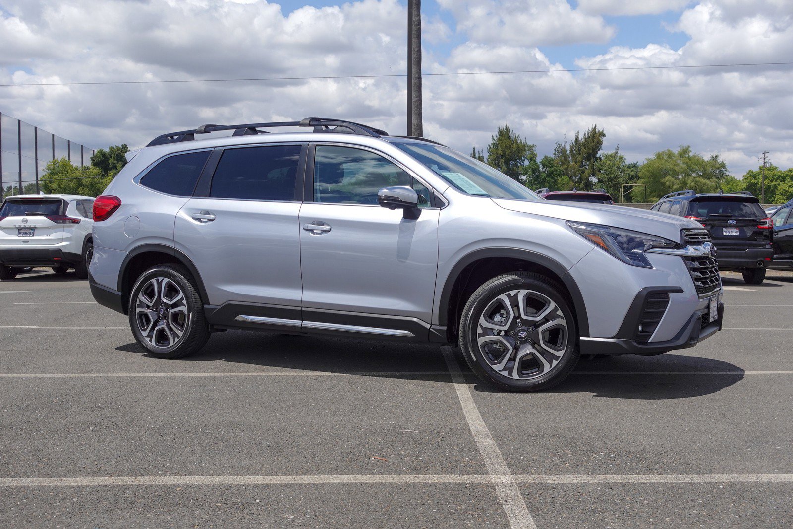 Certified 2023 Subaru Ascent Limited w/ Technology Package AWD/4WD image 4