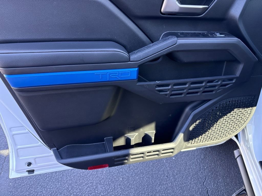 Used 2024 Toyota Tacoma TRD Sport image 12