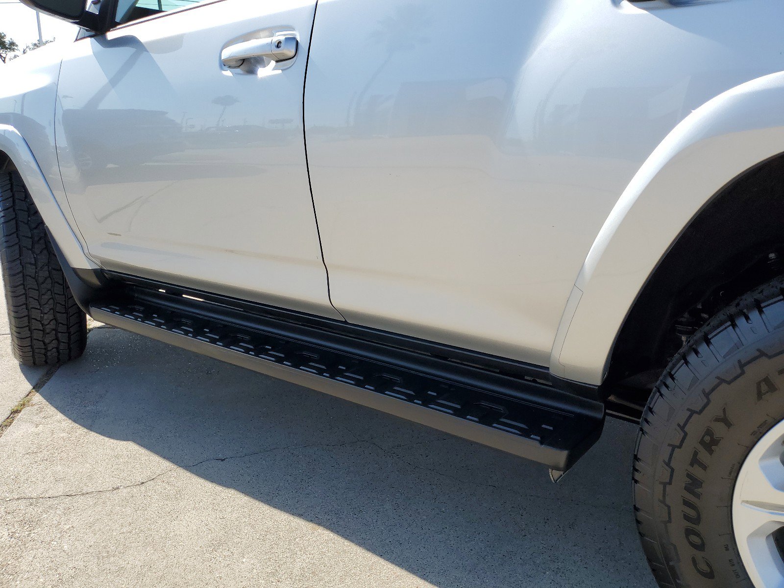 Used 2020 Toyota 4Runner SR5 AWD/4WD image 26
