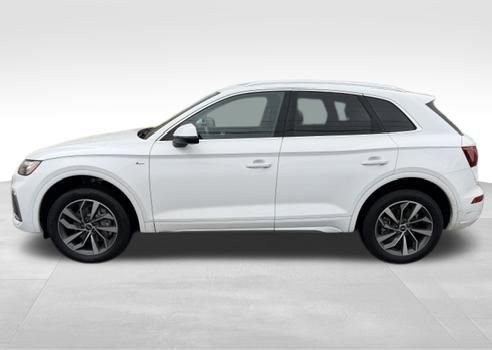 Used 2022 Audi Q5 2.0T Premium w/ Convenience Package image 10