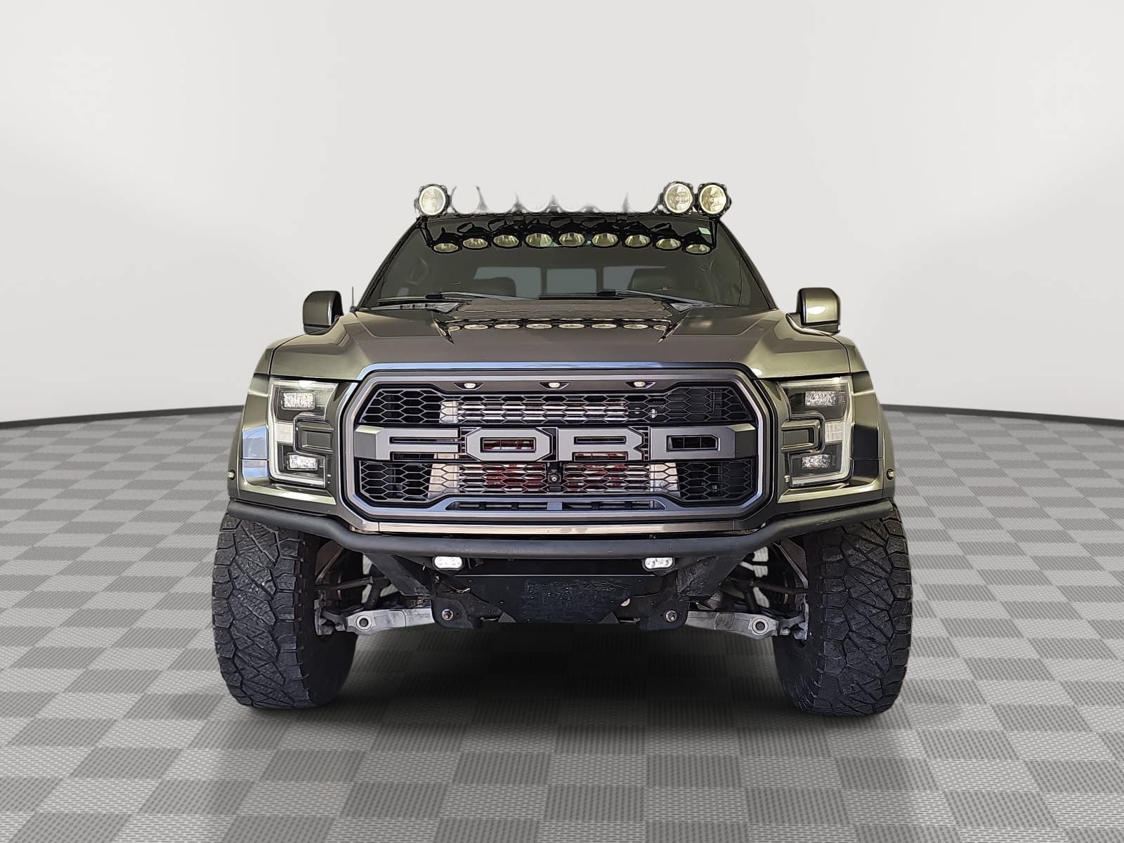 Used 2018 Ford F150 Raptor w/ Equipment Group 802A Luxury AWD/4WD image 3