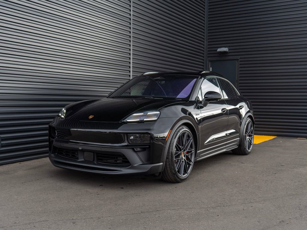 New 2026 Porsche Macan GTS Electric