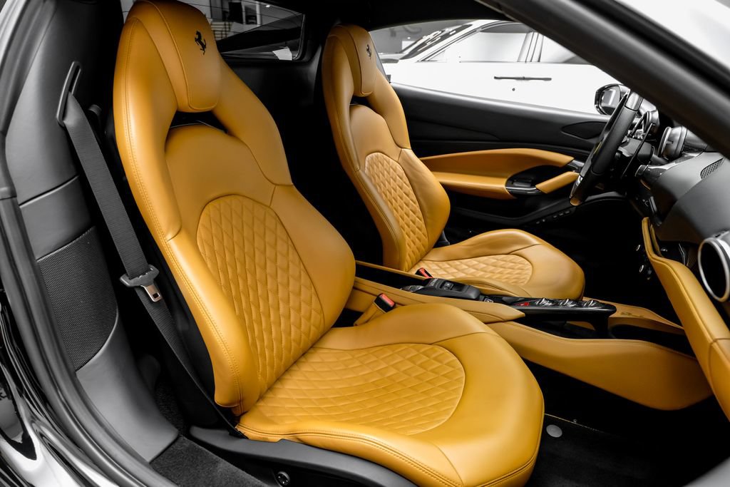 Used 2022 Ferrari F8 Tributo RWD image 34