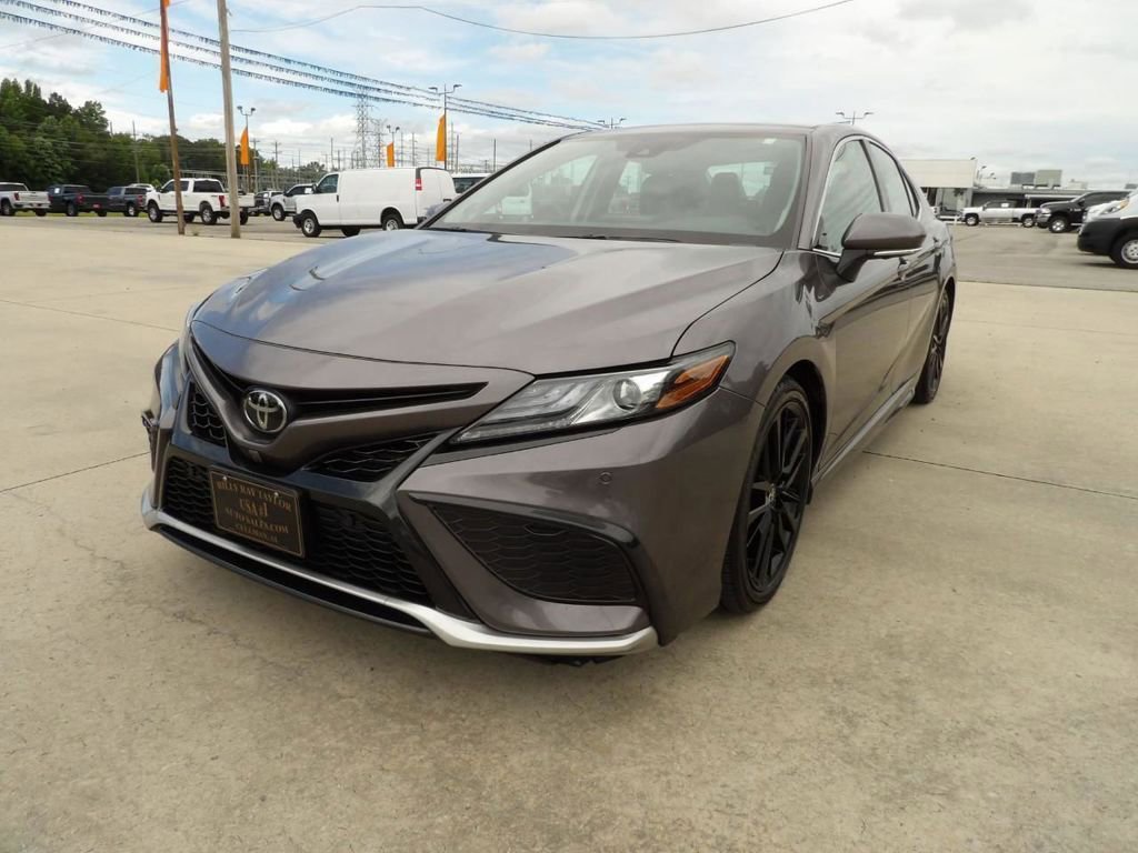 Used 2024 Toyota Camry XSE w/ Navigation Package FWD image 3