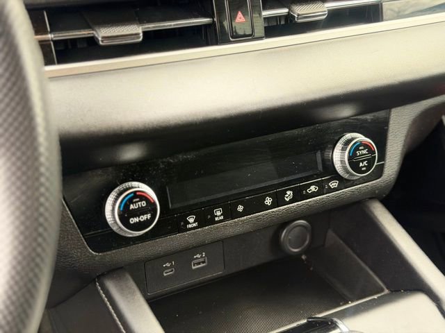 Used 2022 Mitsubishi Outlander ES image 21