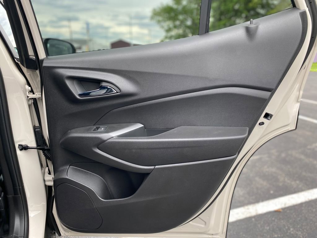 New 2026 Chevrolet Trax RS FWD image 13