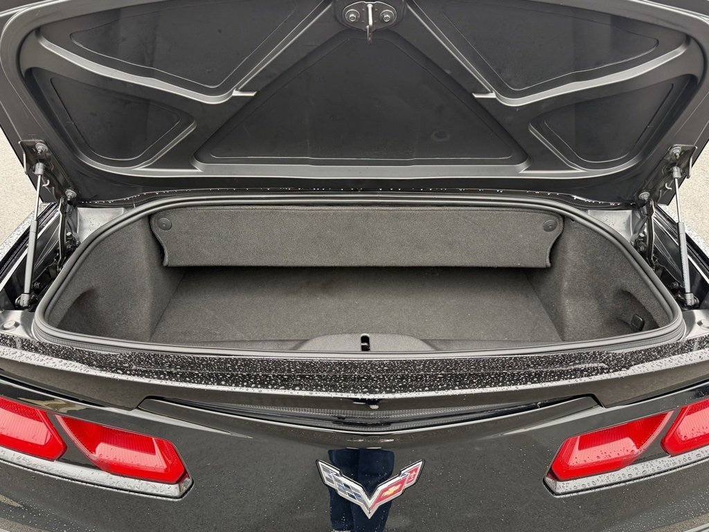 Used 2015 Chevrolet Corvette Stingray Z51 w/ 3LT Preferred Equipment Group image 43