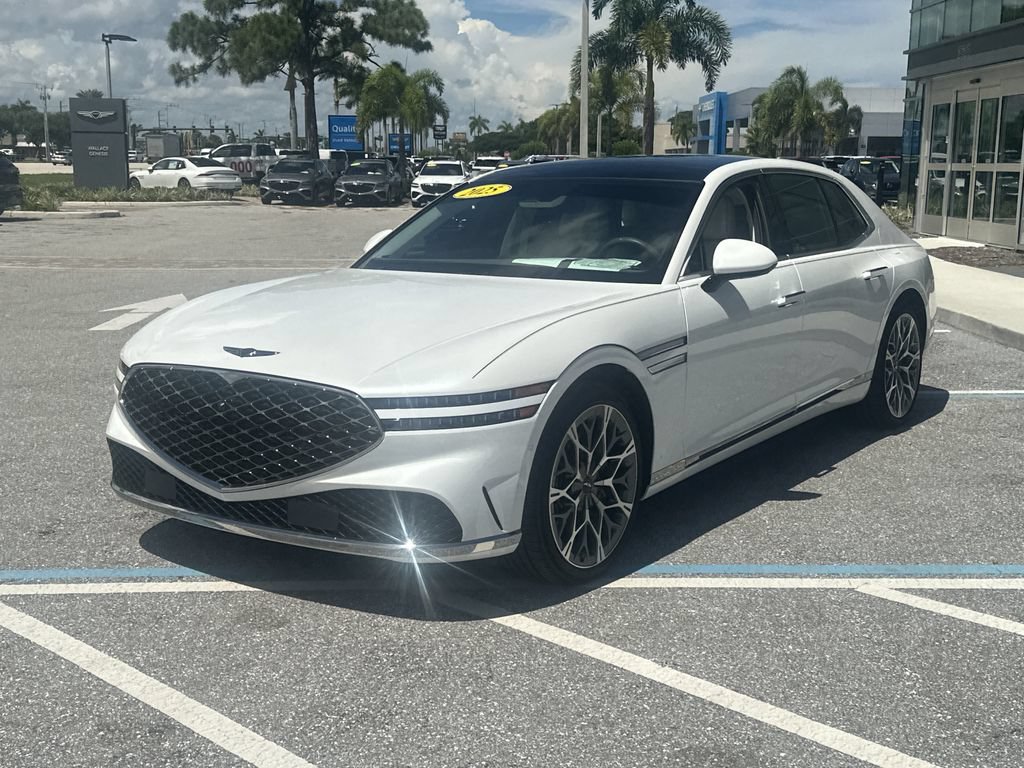 Used 2025 Genesis G90 3.5T AWD/4WD image 3