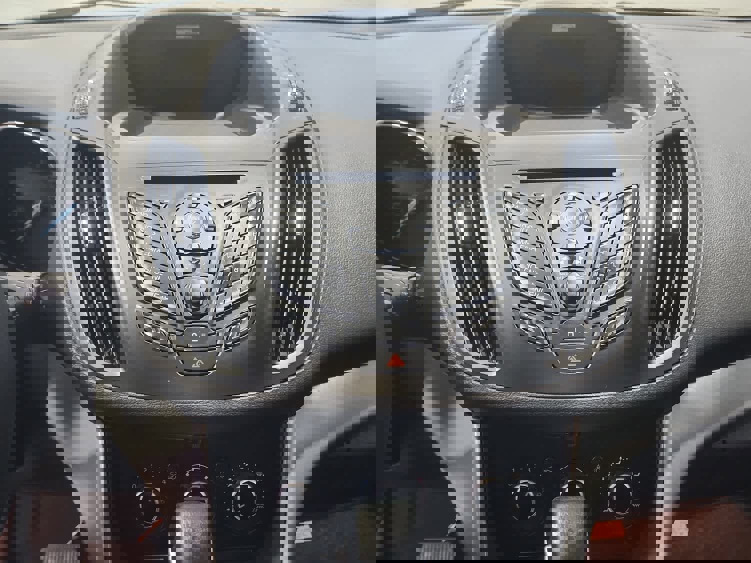 Used 2013 Ford Escape SE image 12