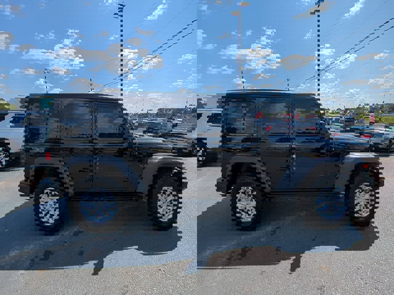 Used 2023 Jeep Wrangler Sport S w/ Sun And Sound Package image 3