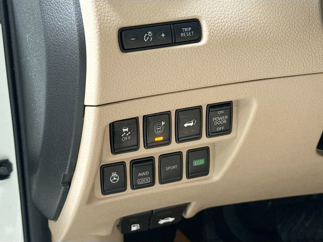 Used 2017 Nissan Rogue SL image 11