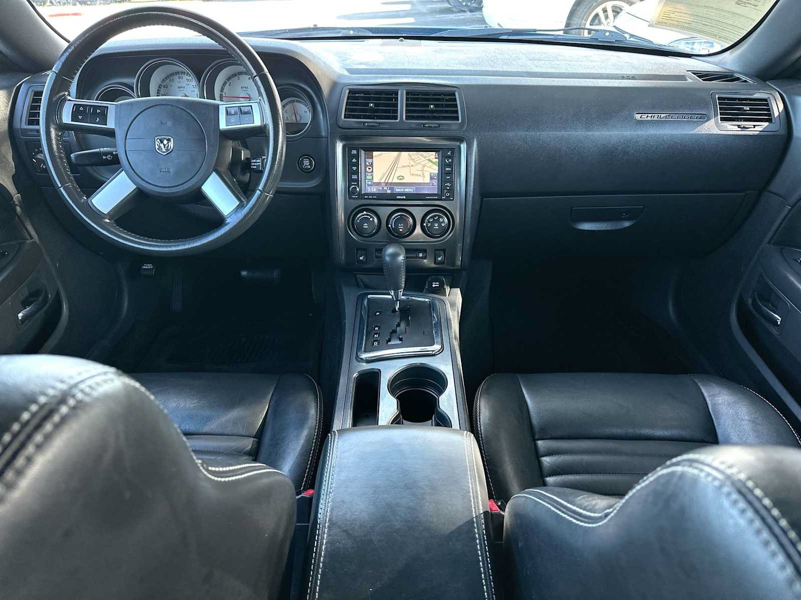 Used 2010 Dodge Challenger R/T RWD image 21