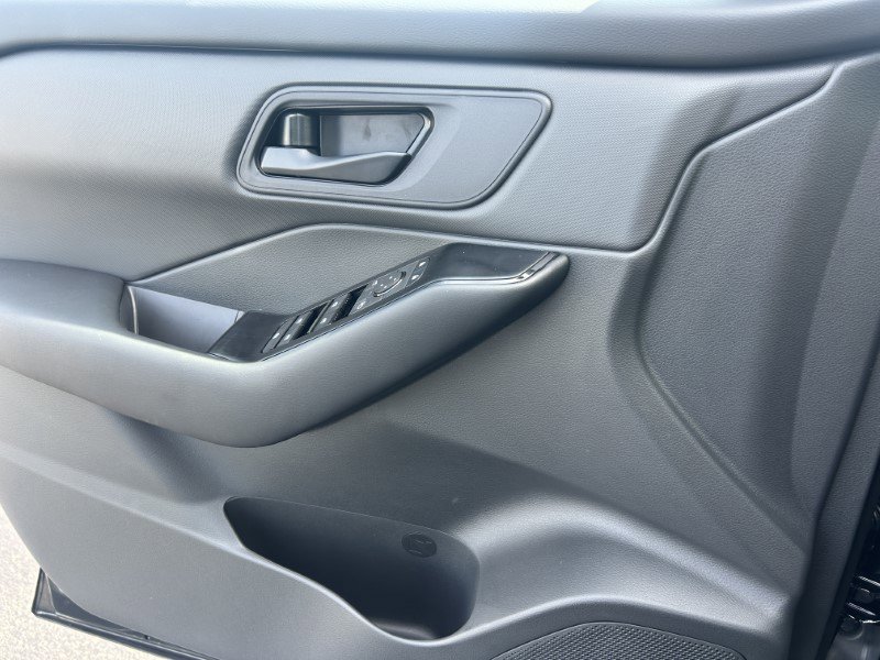 New 2026 Nissan Rogue SV image 17