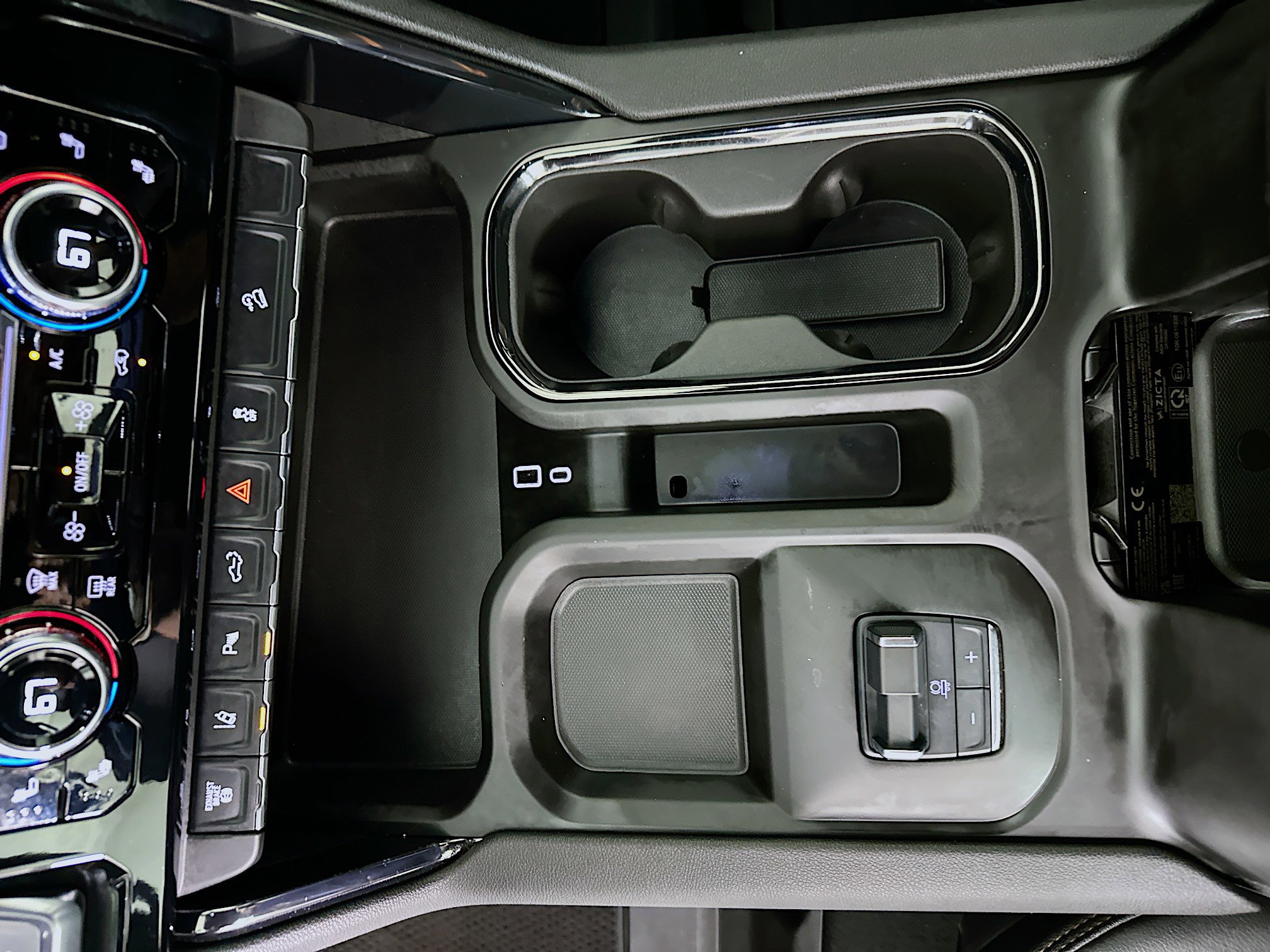 Used 2024 GMC Sierra 2500 AT4 w/ AT4 Premium Plus Package image 22