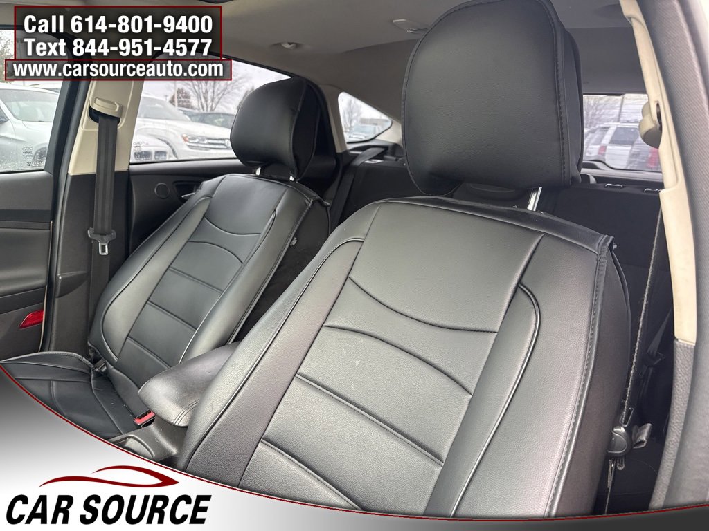 Used 2017 Ford Focus SEL w/ Cold Weather Package image 19