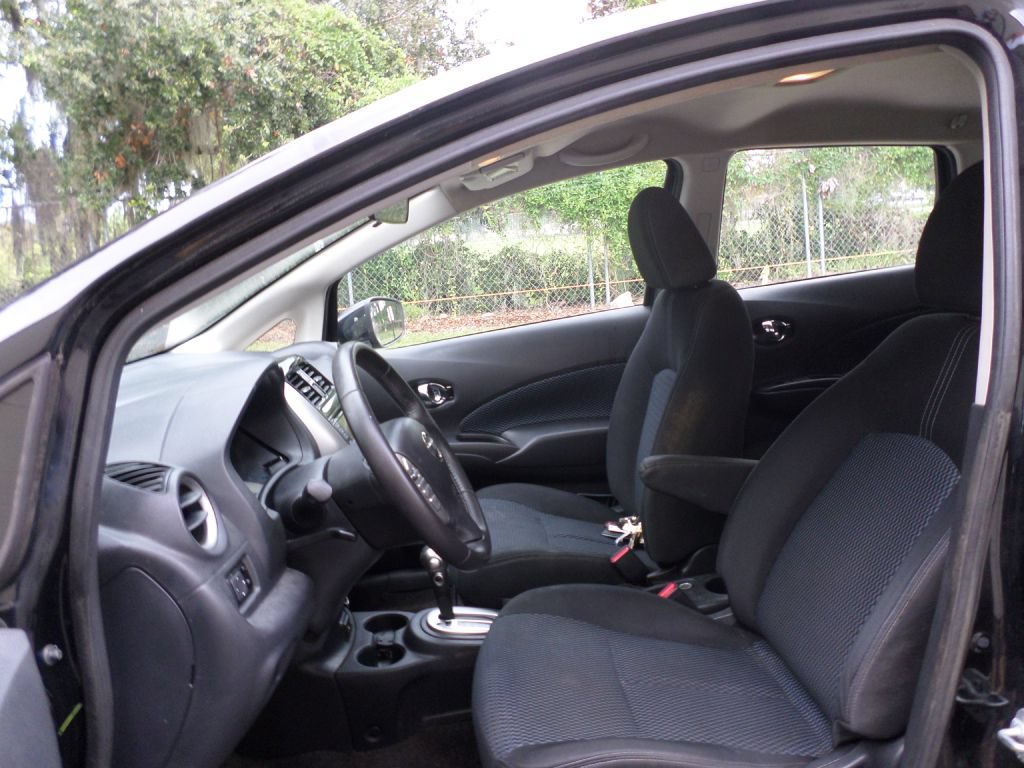Used 2017 Nissan Versa Note SV FWD image 7