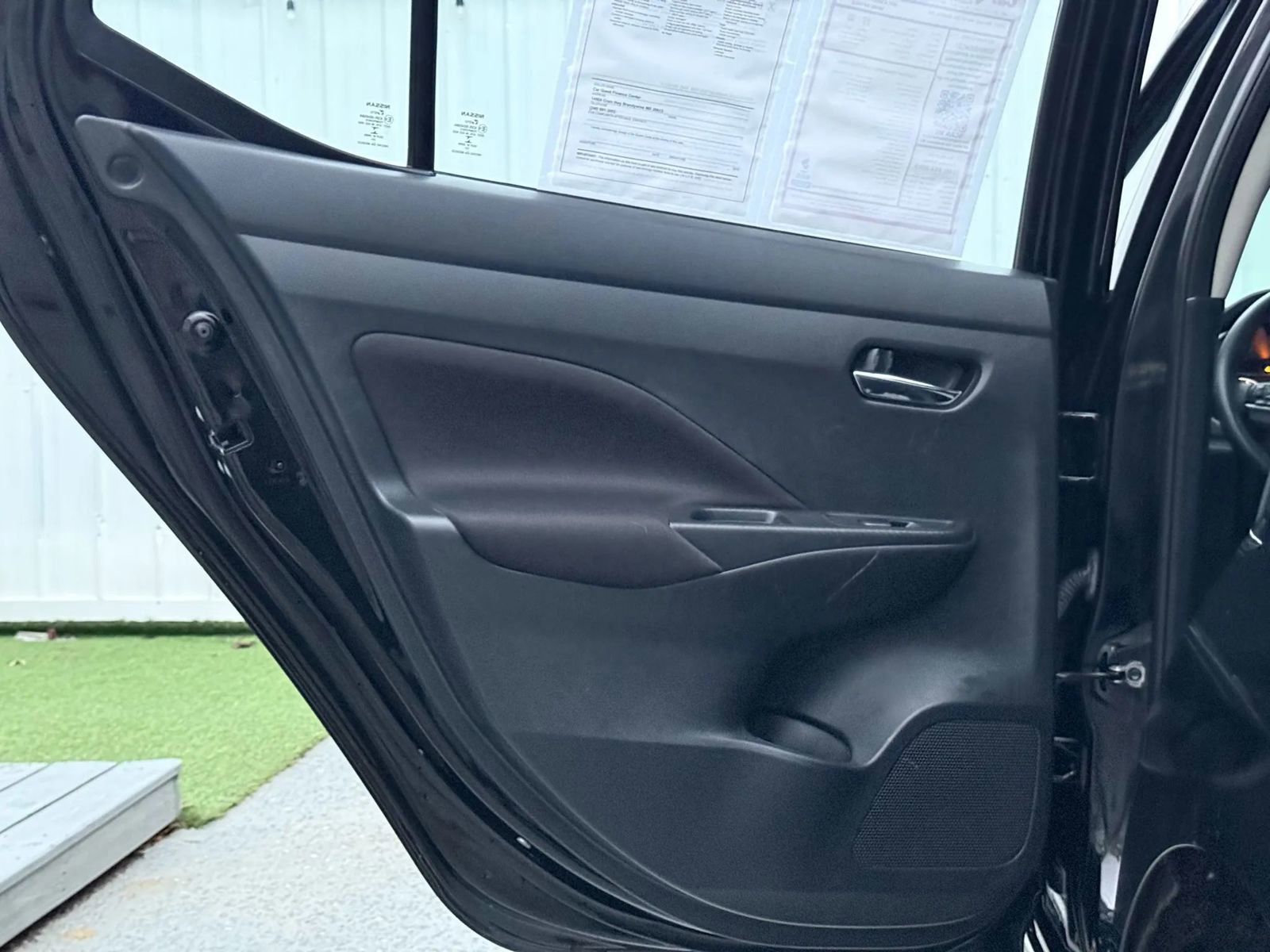 Used 2021 Nissan Versa SV image 15