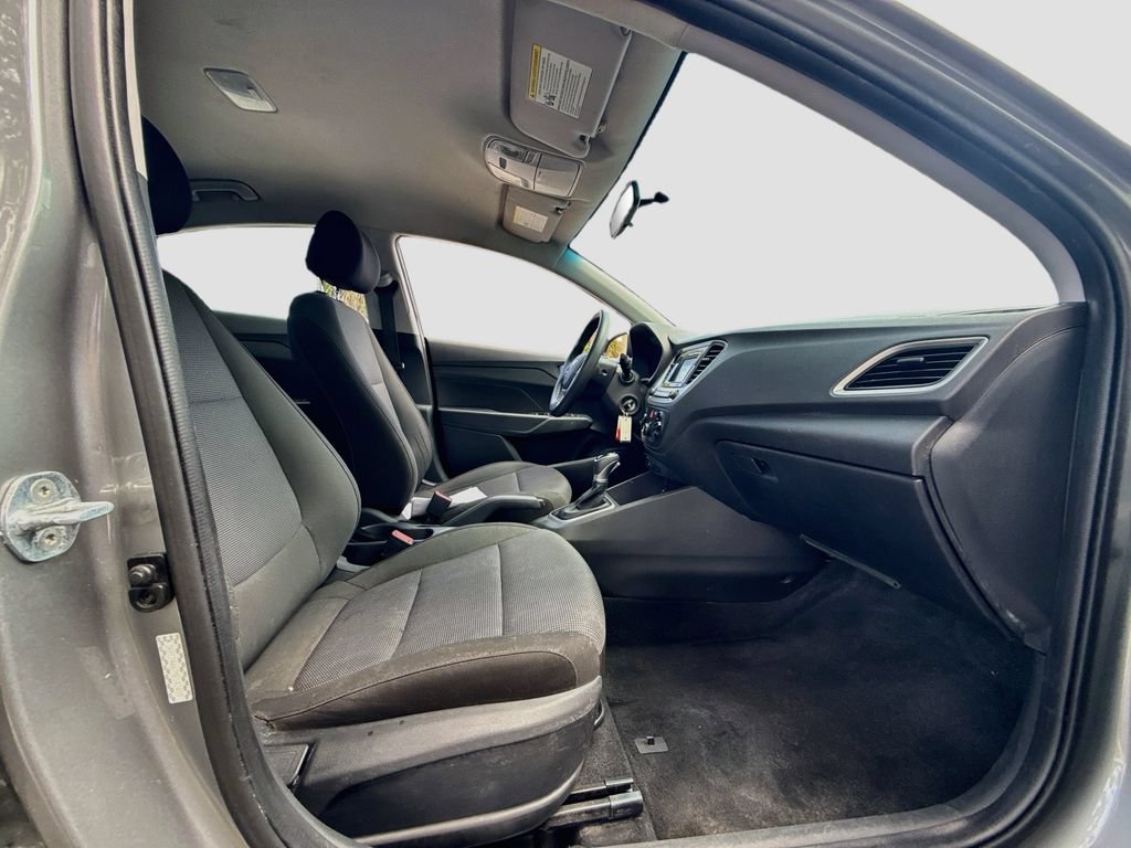 Used 2021 Hyundai Accent SE FWD image 27
