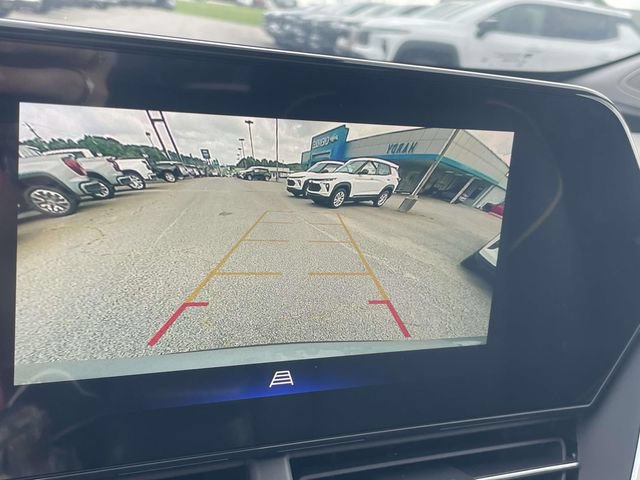 New 2026 Chevrolet Trax ACTIV w/ Sunroof Package FWD image 14