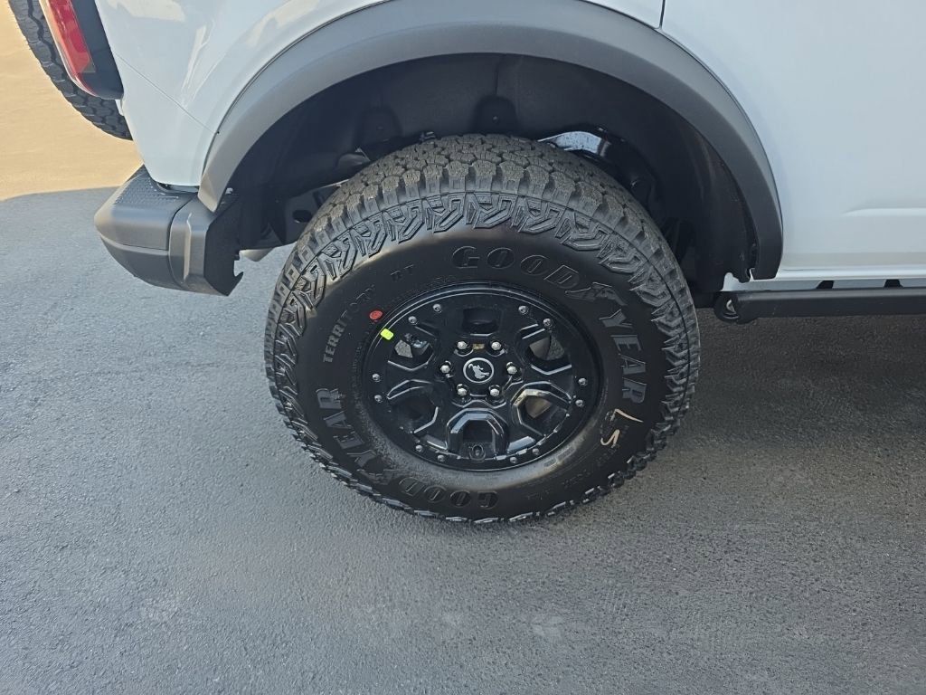 New 2026 Ford Bronco Badlands image 6