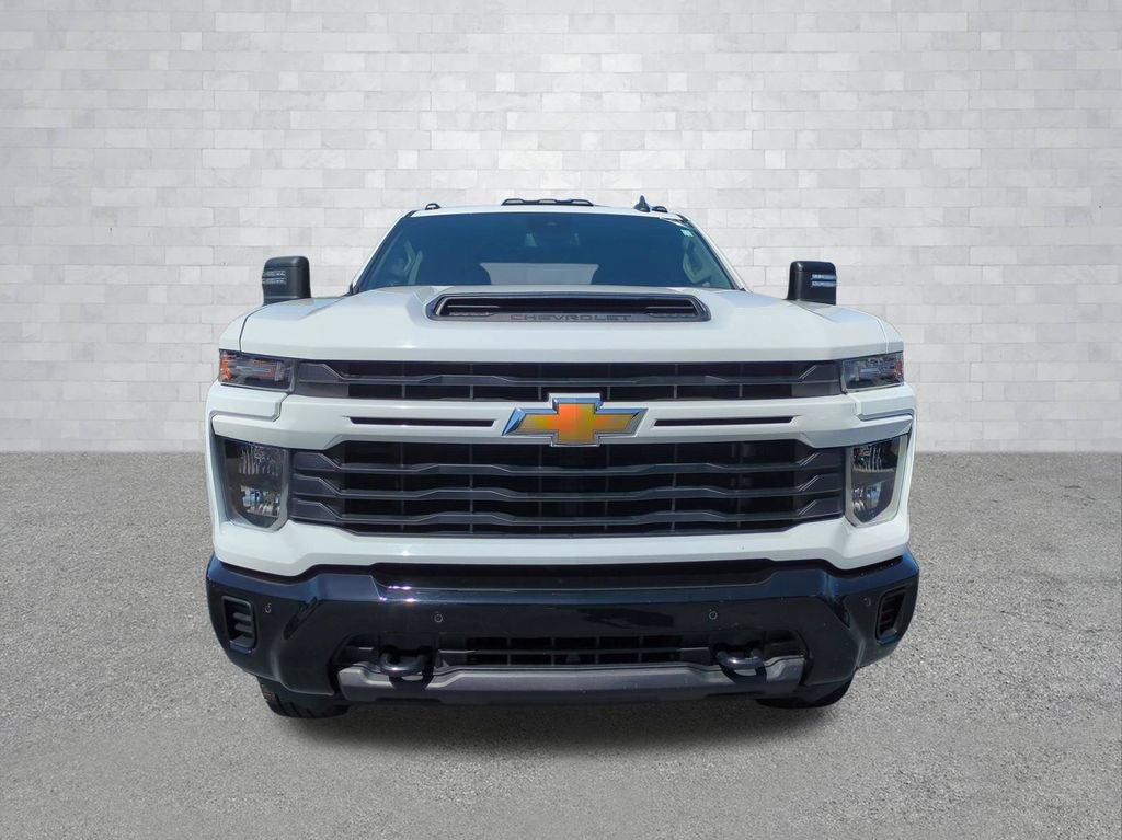 Used 2025 Chevrolet Silverado 2500 Custom w/ Custom Value Package AWD/4WD image 10