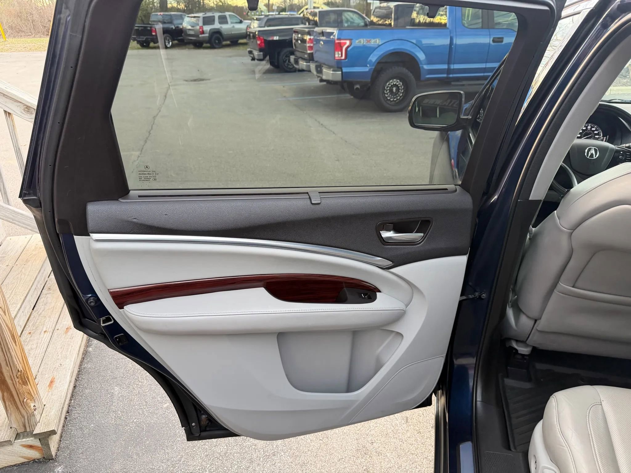 Used 2016 Acura MDX SH-AWD image 10