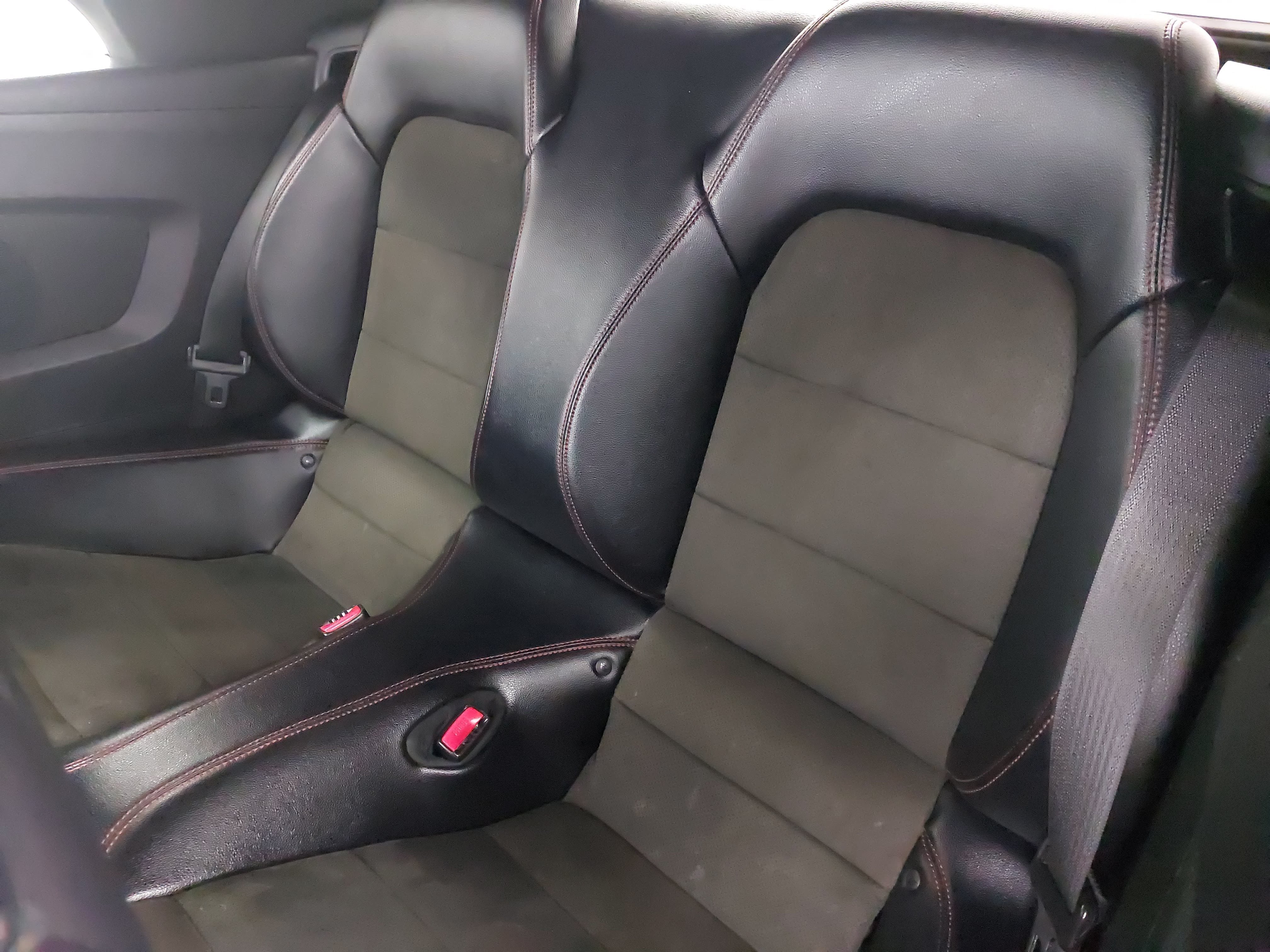 Used 2016 Ford Mustang GT Premium w/ Equipment Group 401A RWD image 15