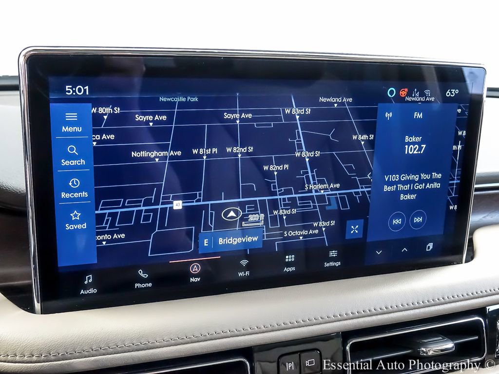 Used 2022 Lincoln Nautilus Reserve image 16