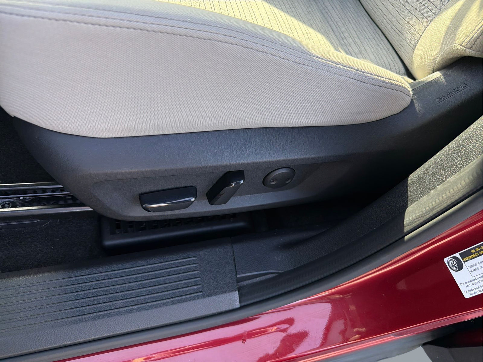 Certified 2023 Nissan Rogue SV FWD image 28