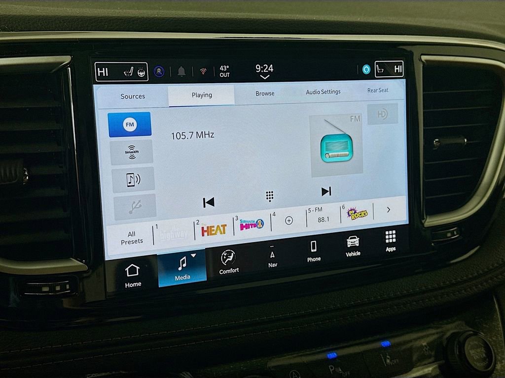 New 2026 Chrysler Pacifica Pinnacle image 13