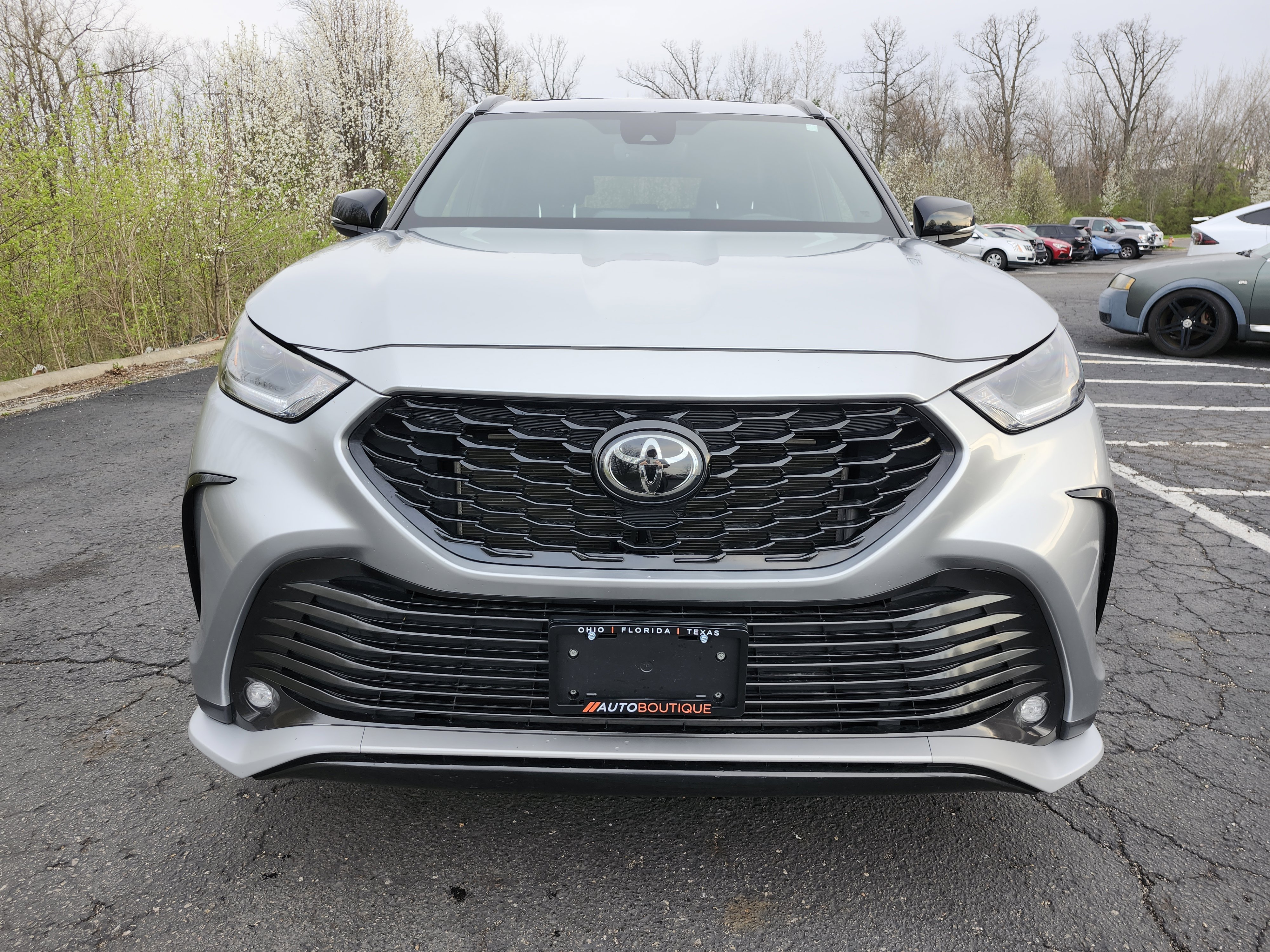 Used 2022 Toyota Highlander XSE image 16