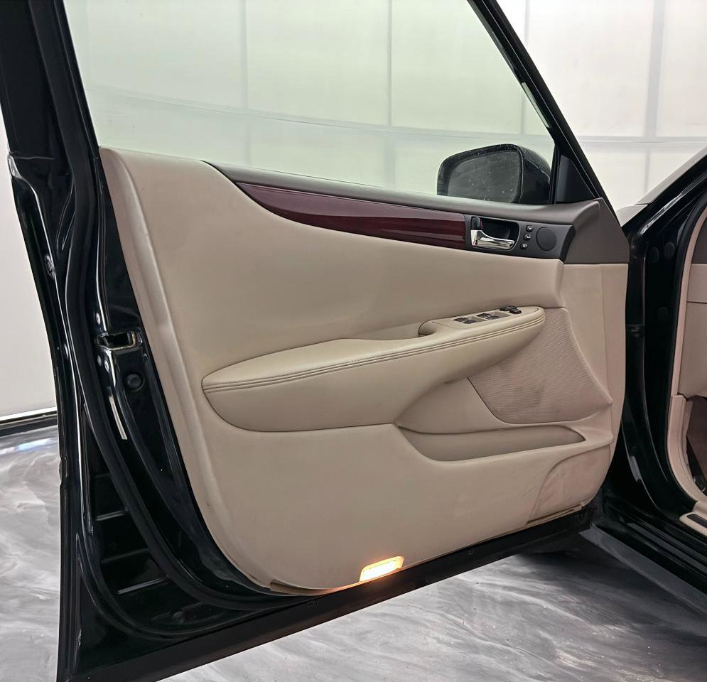 Used 2003 Lexus ES 330 image 17