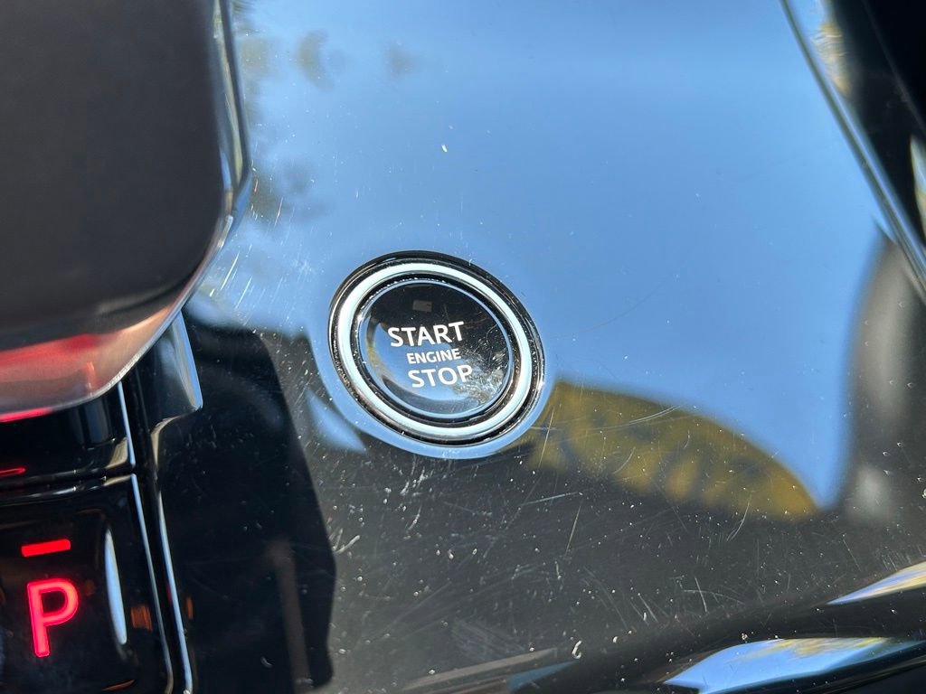 Used 2025 Land Rover Range Rover Sport SE image 55