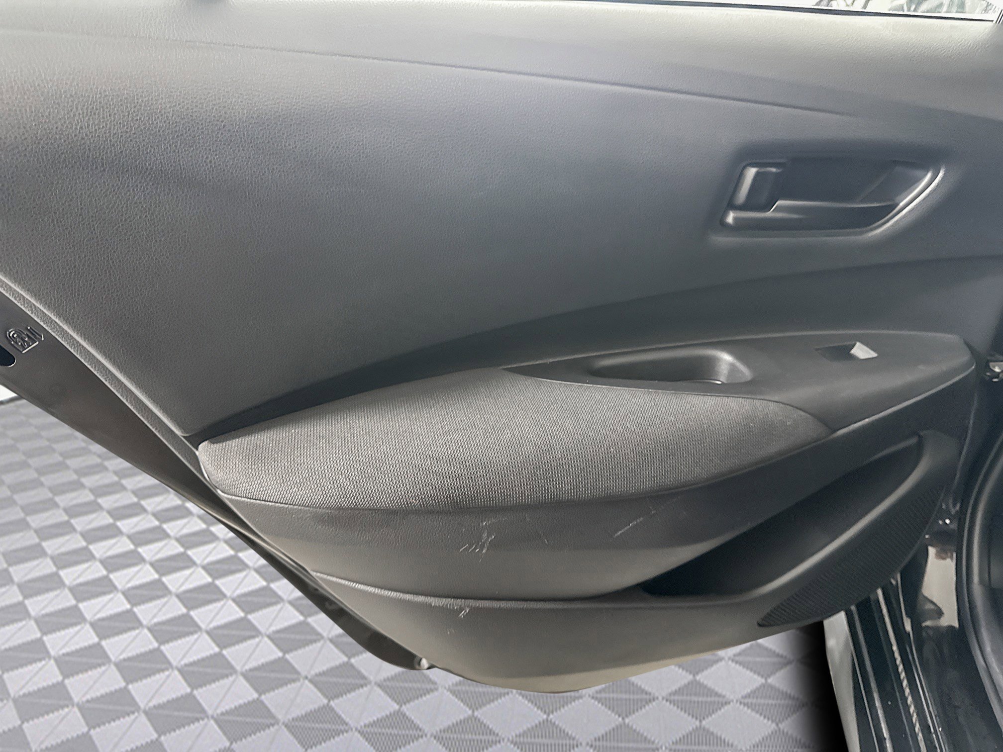 Used 2022 Toyota Corolla LE image 25