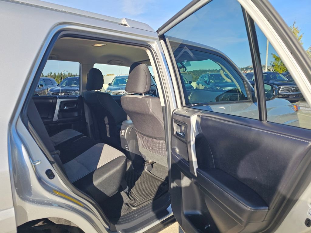 Used 2018 Toyota 4Runner SR5 image 15