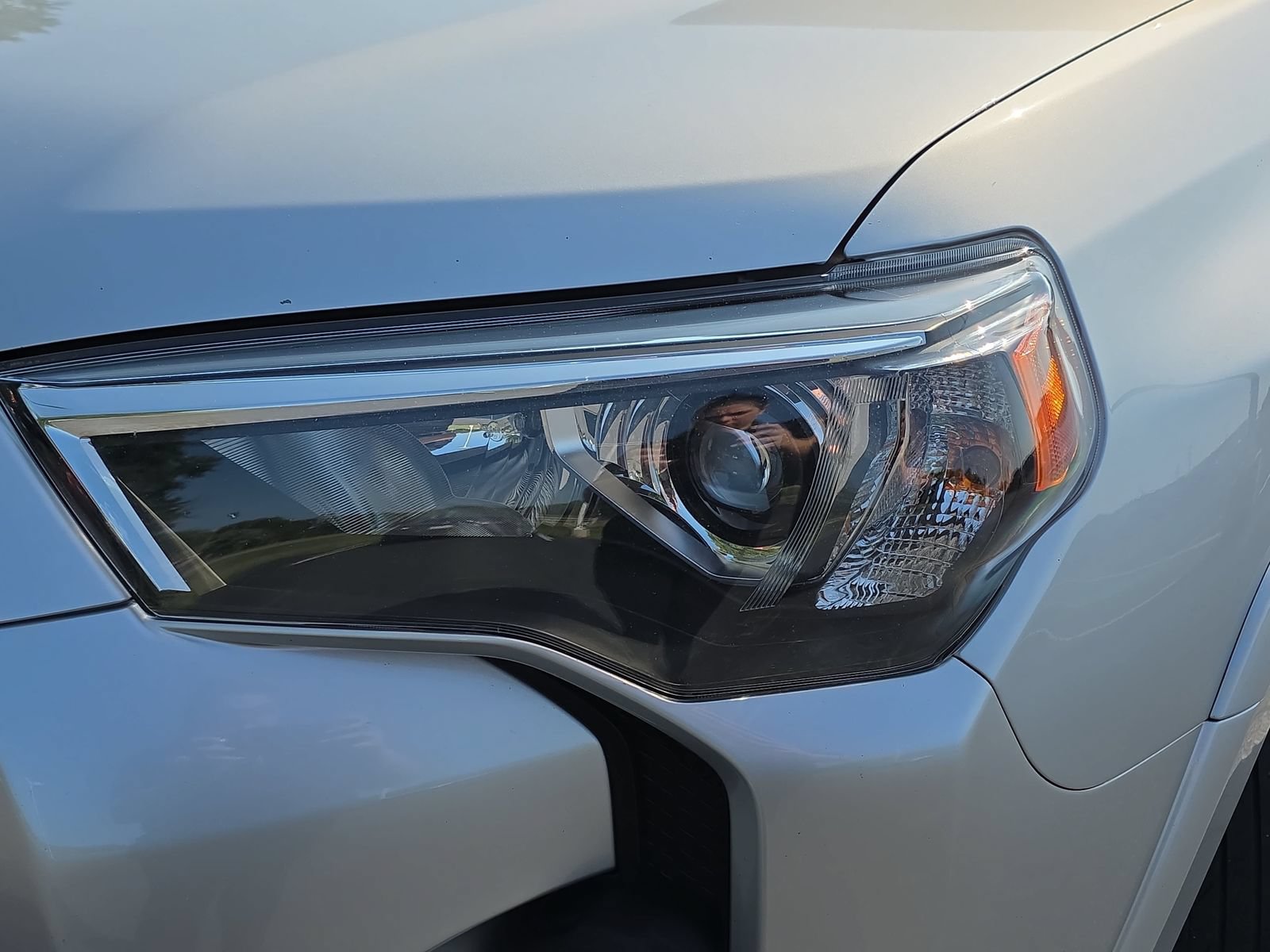 Used 2022 Toyota 4Runner SR5 Premium w/ Moonroof Package RWD image 30