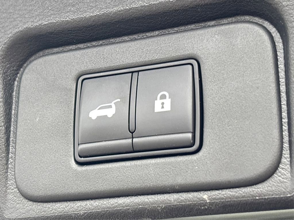 Certified 2026 Nissan Rogue SV AWD/4WD image 30