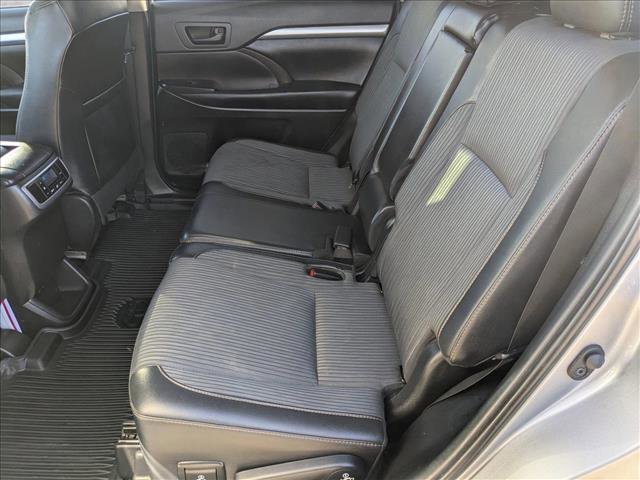 Used 2019 Toyota Highlander Plus image 18