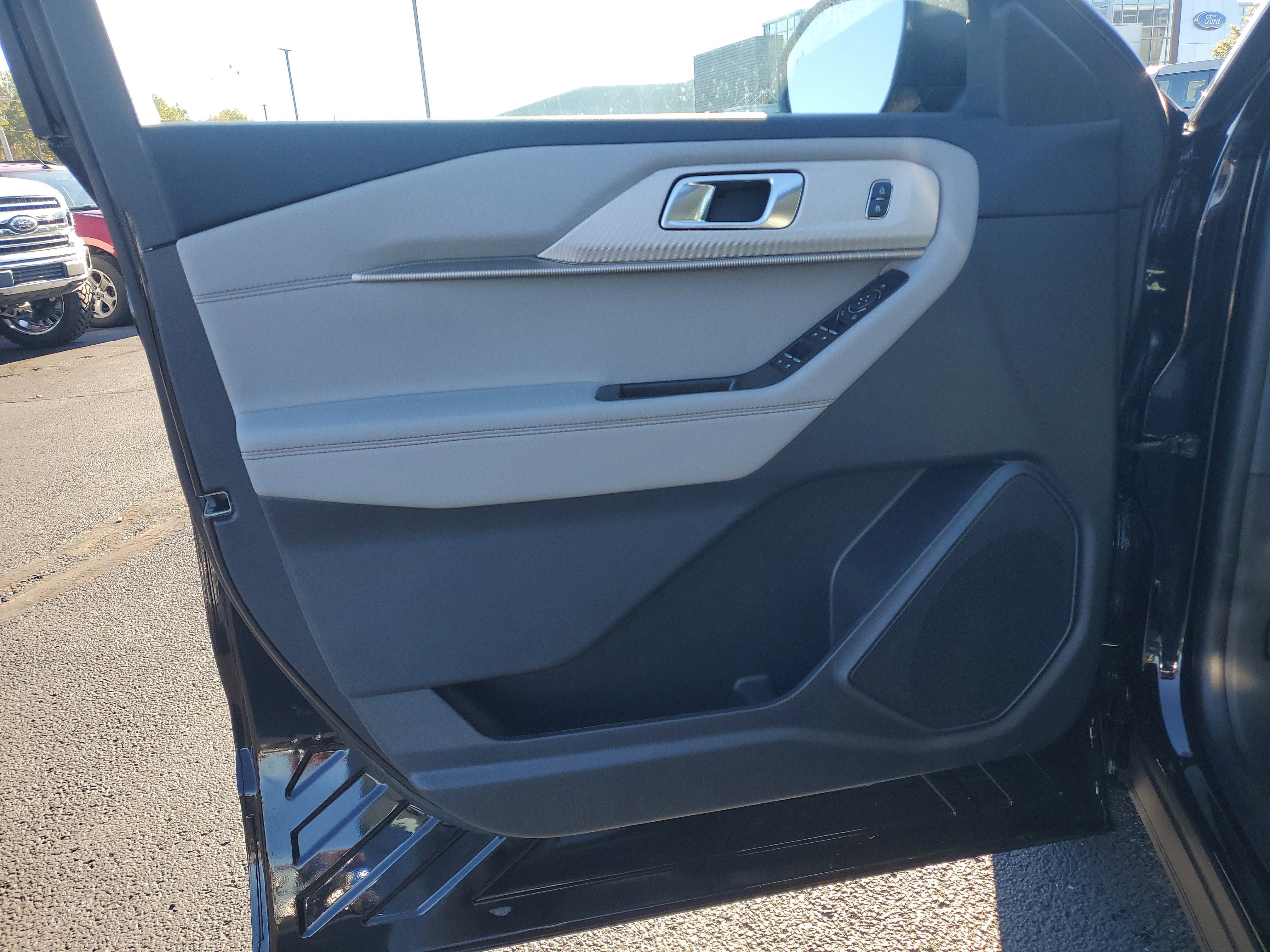 New 2026 Ford Explorer Active image 15