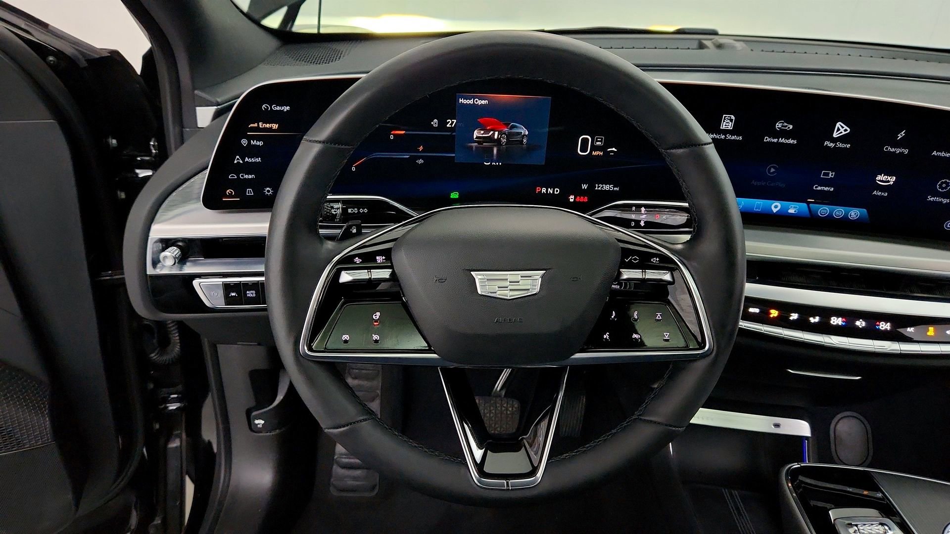 Certified 2025 Cadillac Lyriq Luxury w/ LPO, Floor Liner Package image 14