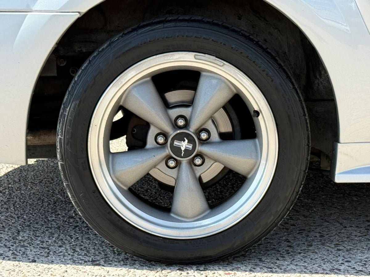 Used 2001 Ford Mustang GT Premium RWD image 26
