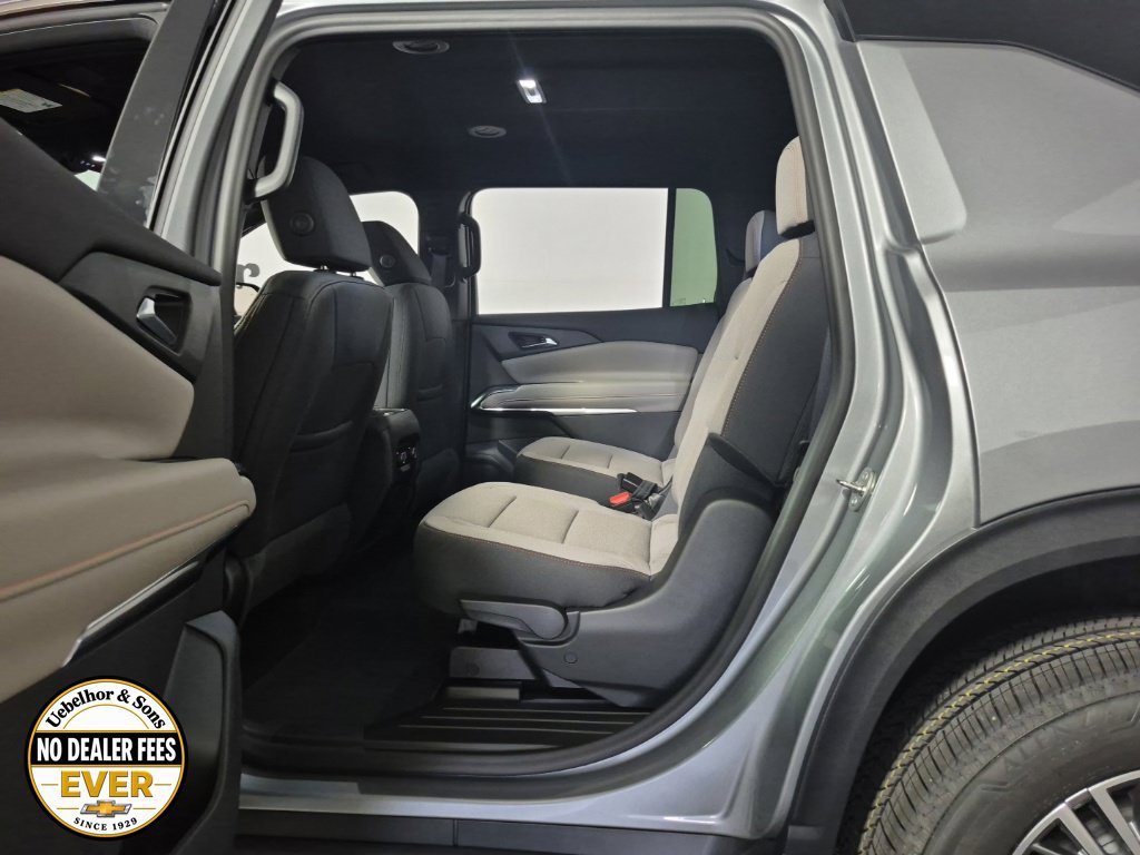 New 2026 Chevrolet Traverse LT w/ Driver Confidence Package FWD image 18