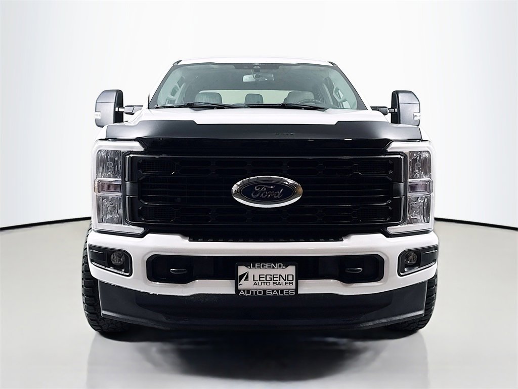 Used 2023 Ford F350 XLT image 2