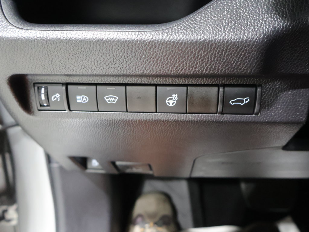 Certified 2025 Toyota RAV4 XLE w/ Convenience Package AWD/4WD image 35
