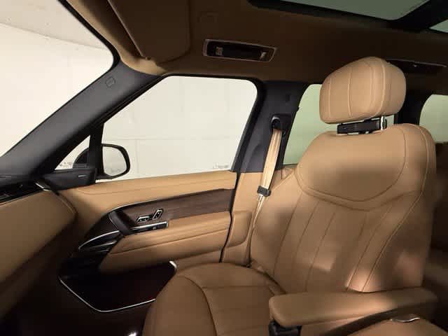 New 2027 Land Rover Range Rover SE AWD/4WD image 16
