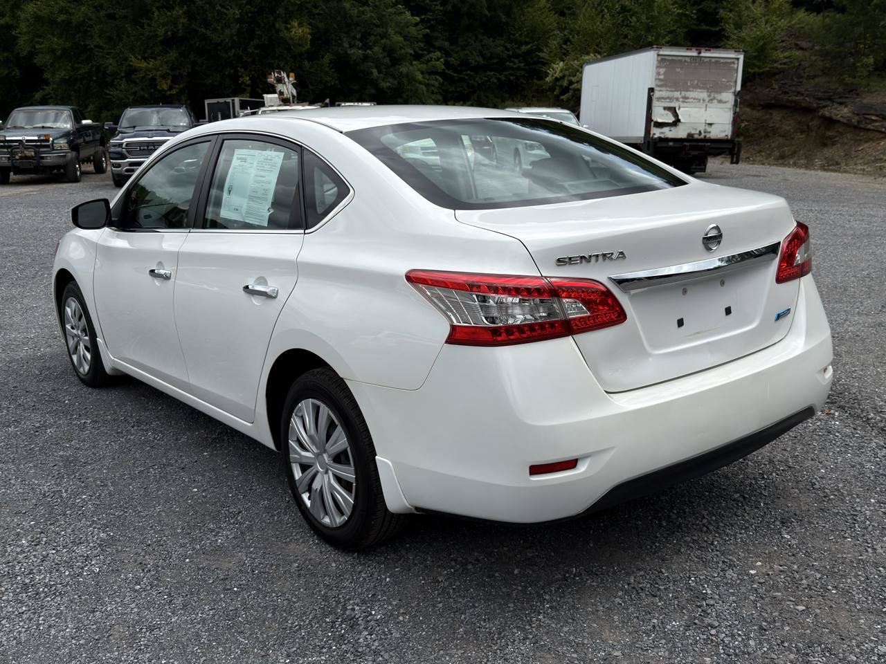 Used 2014 Nissan Sentra S FWD image 5