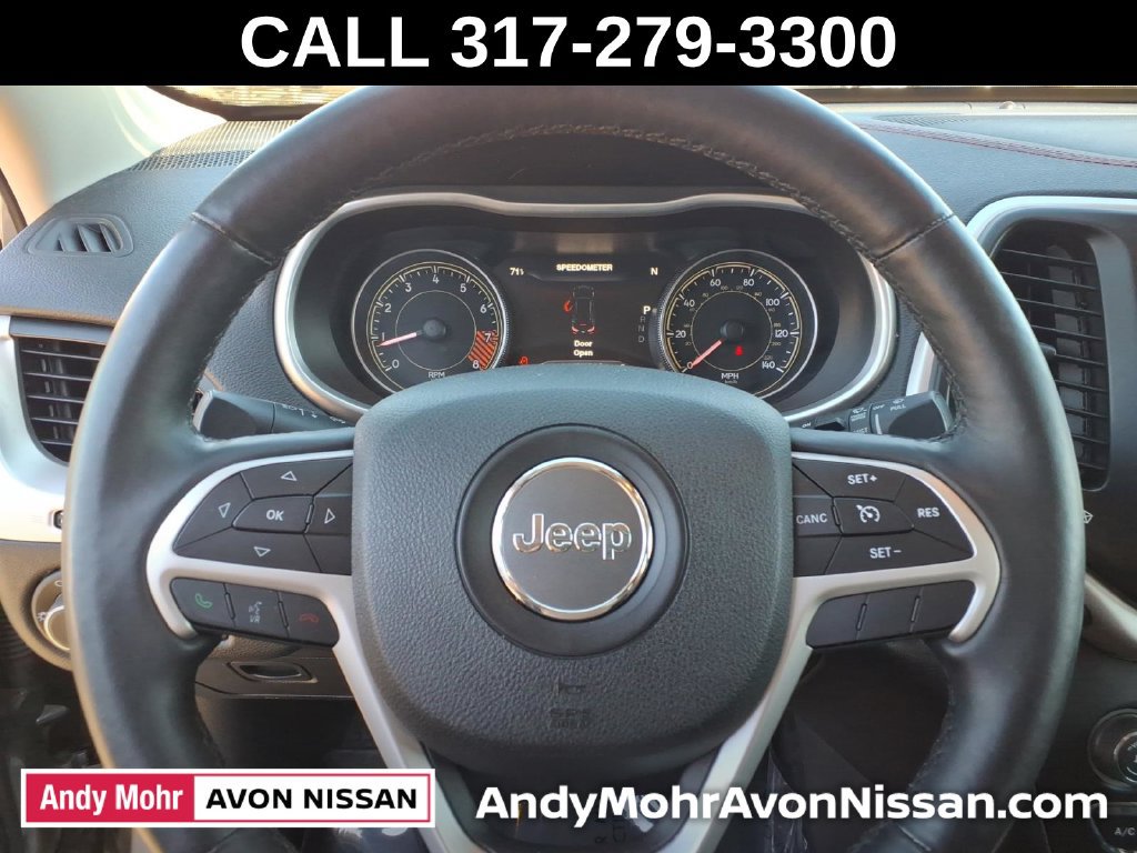Used 2014 Jeep Cherokee Trailhawk w/ Comfort/Convenience Group AWD/4WD image 25
