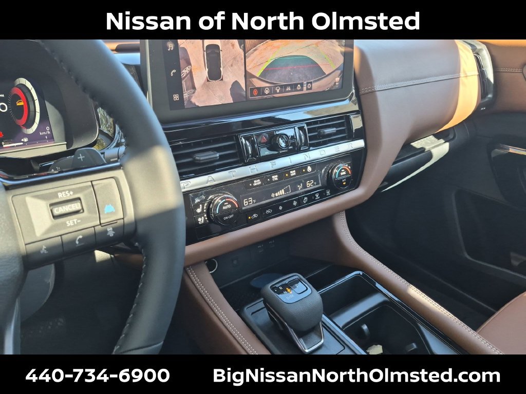 New 2026 Nissan Pathfinder Platinum AWD/4WD image 14
