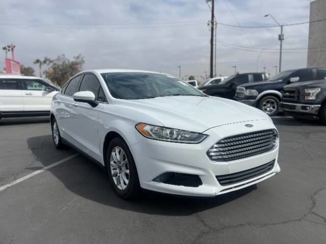 Used 2015 Ford Fusion S image 1