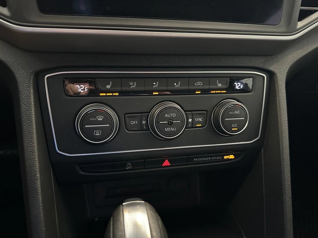 Used 2021 Volkswagen Atlas Cross Sport SE w/ Panoramic Sunroof Package FWD image 26